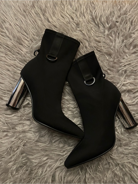 POSTER GIRL Shoes - Size 8 Dolls Kill Poster Grl "Elite" Black Neoprene Silver Heel Ankle Boots